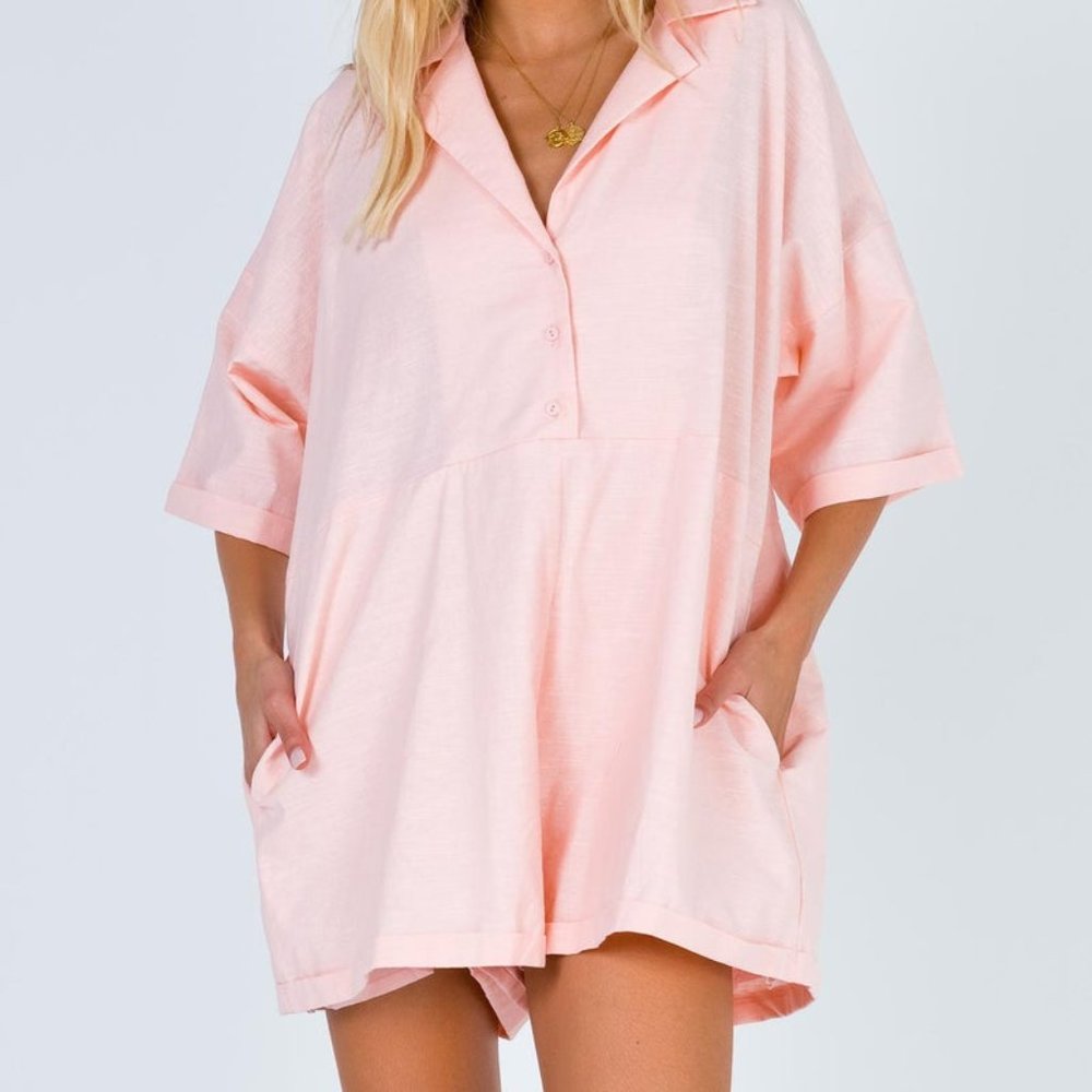 NWOT SINCLAIR ROMPER IN PINK